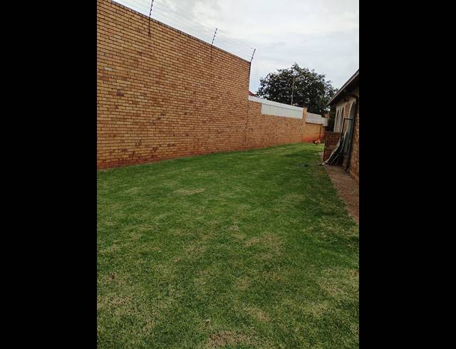 3 BEDROOM HOUSE FOR SALE IN BAKERTON